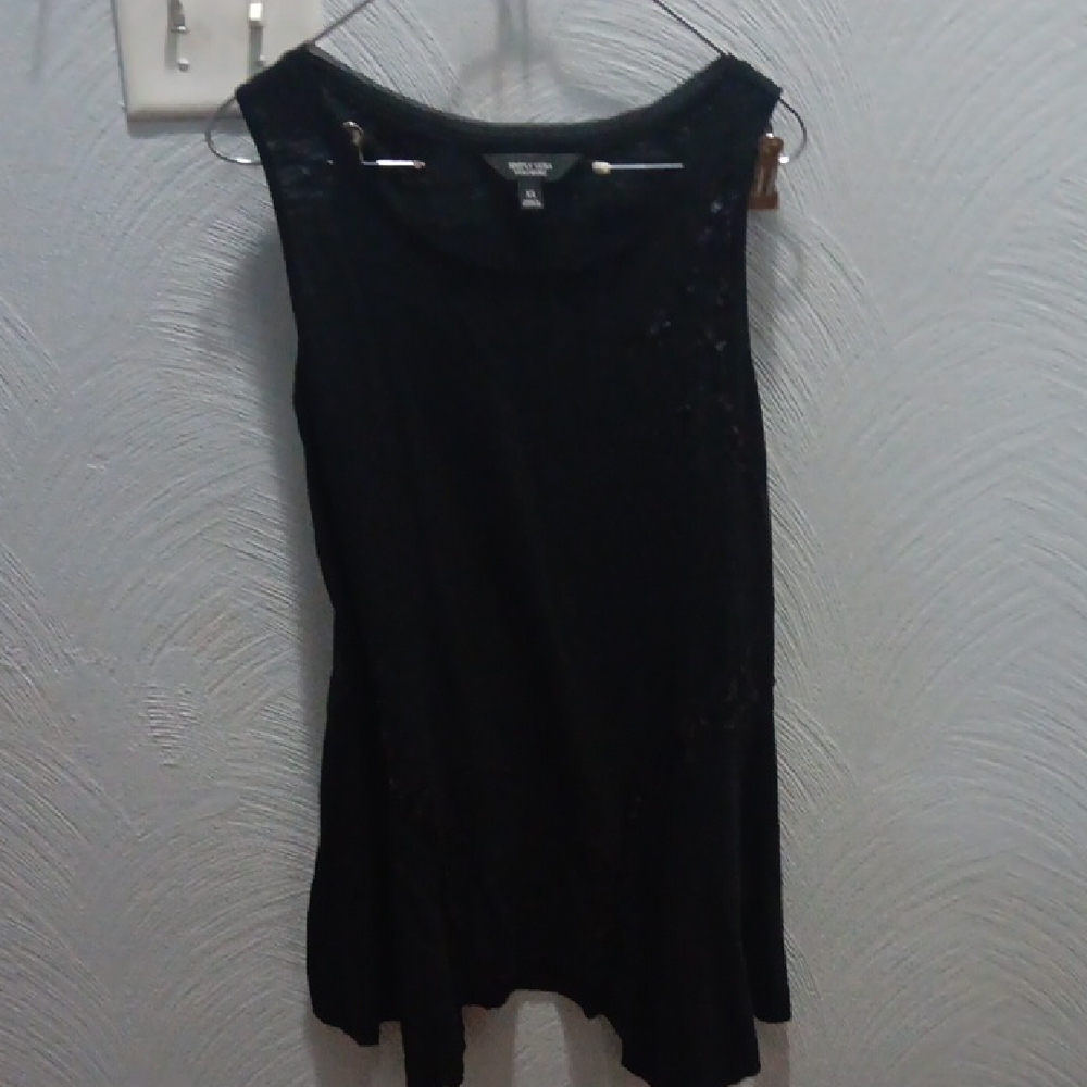 Simply Vera Vera Wang Elegant Black Tank Top